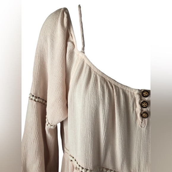 BLOUSE - Women's Wet Seal Baby Pink Cold Shoulder Peasant Style Shirt. Size XL - Picture 7 of 12
